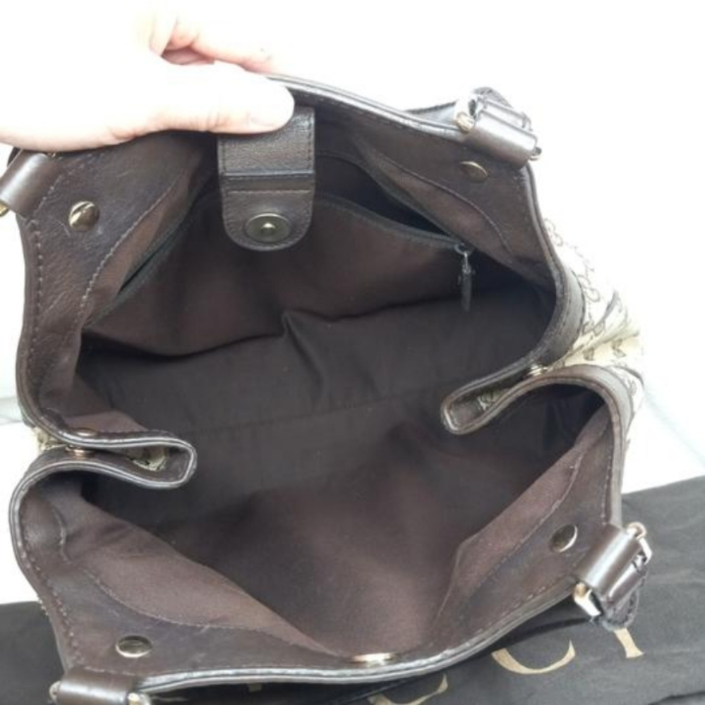 Authentic Gucci GG Monogram Supreme Sukey Shoulder Tote Bag - Picture 8 of 10